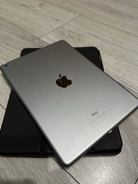 Ipad 5 gen szary
