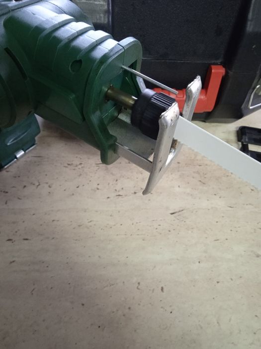 Piła szablasta 2 w 1