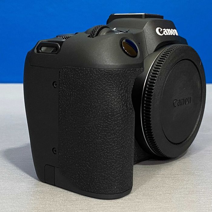 Canon EOS R8 (Corpo) - 24.2MP - NOVA - 3 ANOS DE GARANTIA