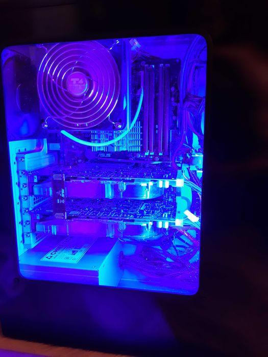 Solidny komputer do gier "retro" Win XP/Vista - QX6700 + Quadro SLI