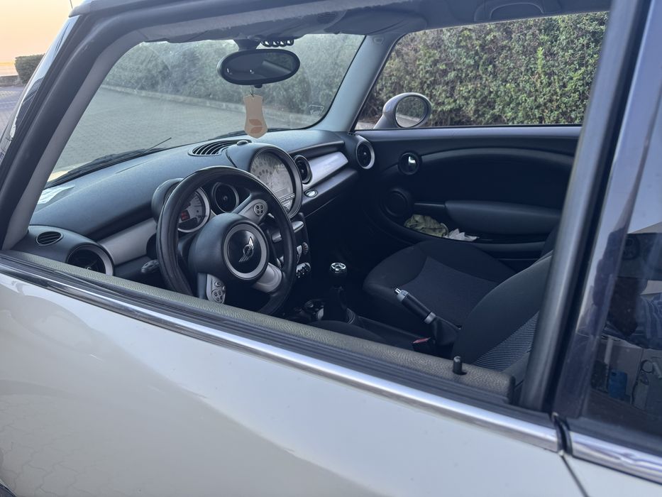 Mini cooper em bom estado geral