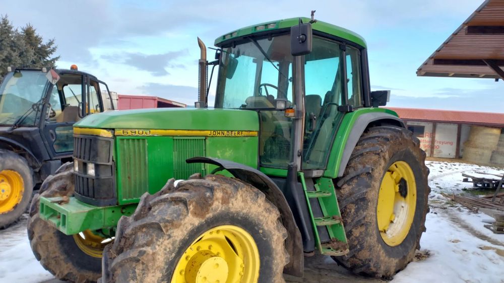 John Deere 6900  Nowe opony
