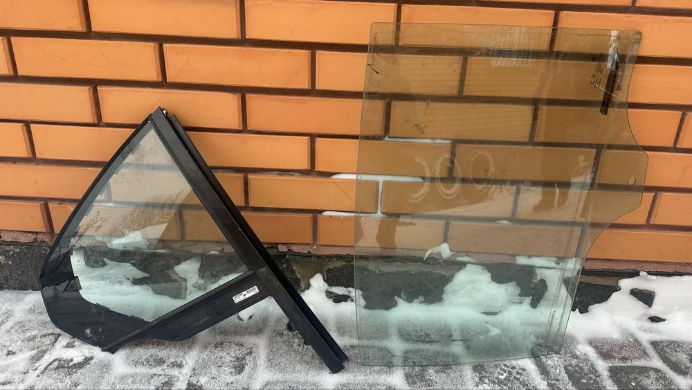 Деталі до дверей BMW G20