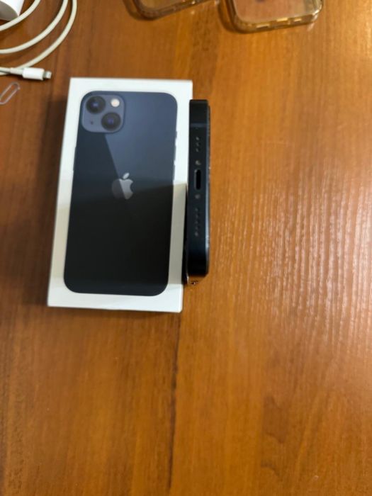 Iphone 13 128 gb.
