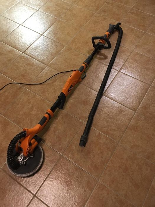 Шліф машинка жираф Evolution r225dws 710W