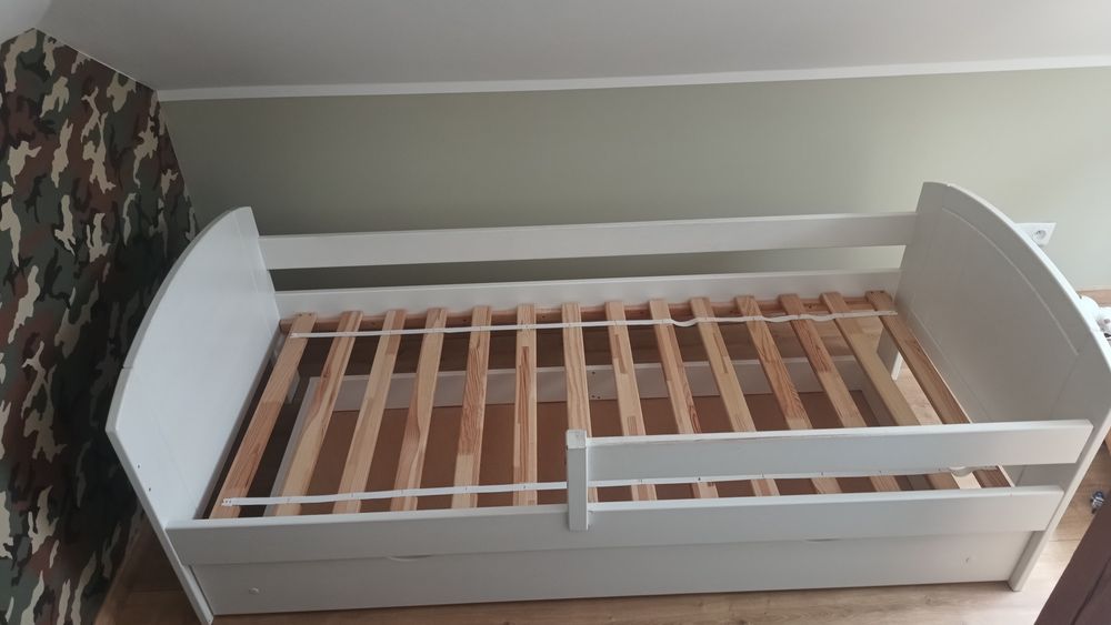 Rama łóżka Ikea 160x90