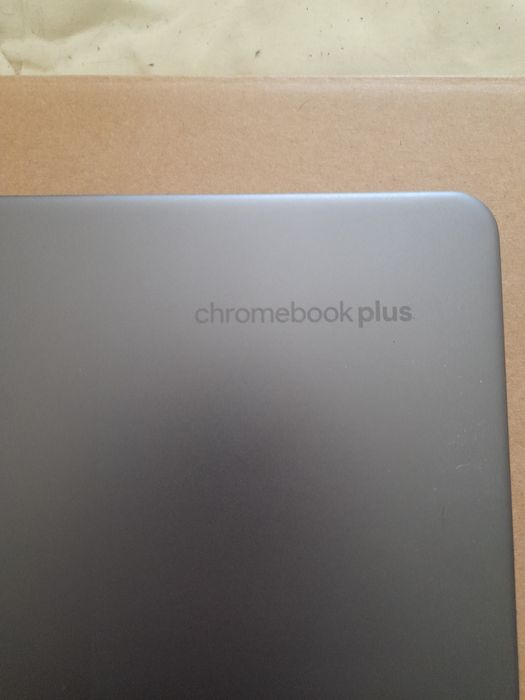 Portátil chromebook plus