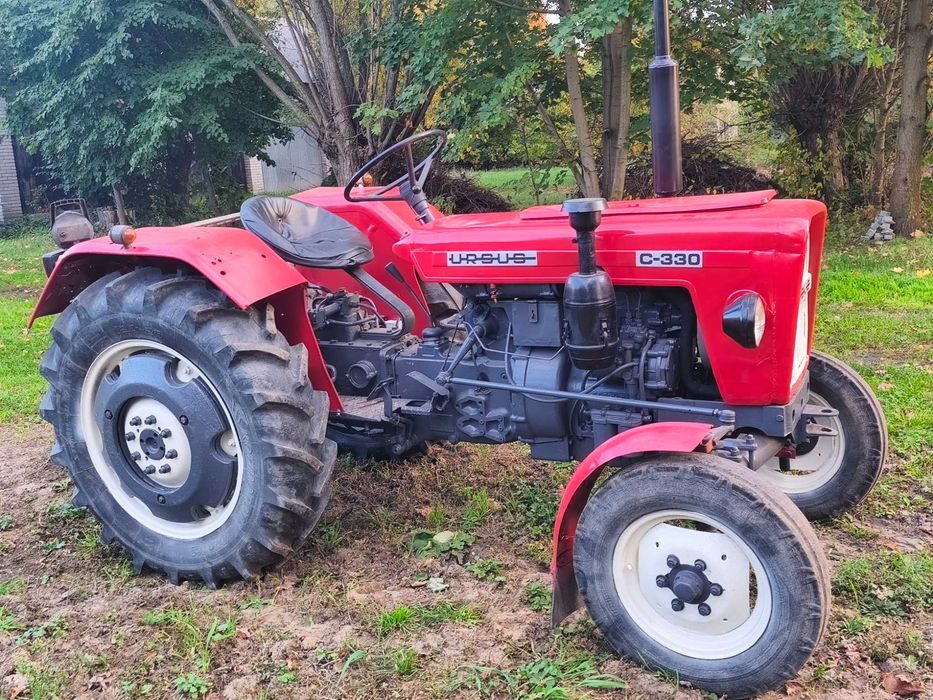Ciągnik rolniczy ursus C-330
