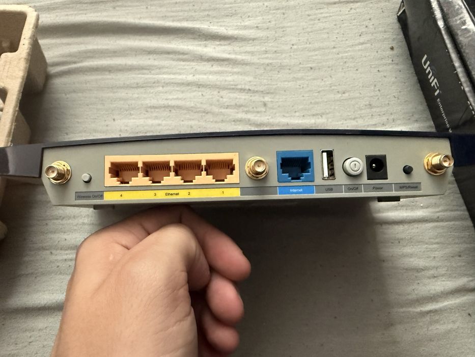 Sprzedam router TP-Link TL-WR1043ND