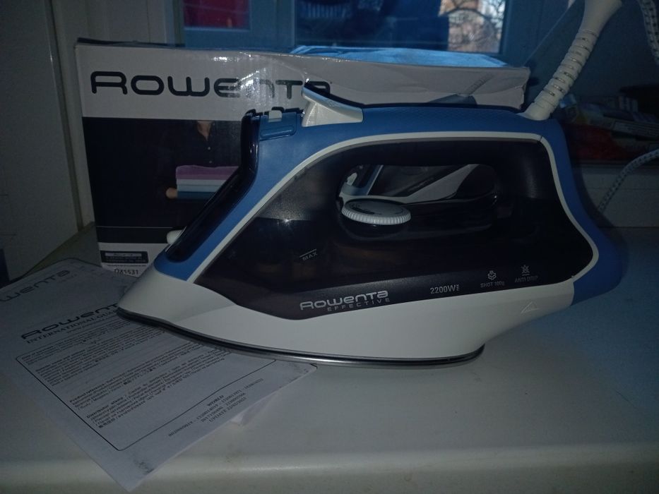 Утюг  надійний Rowenta