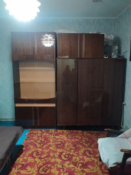 Комнату со всеми удобствами на пл. Вернадского  , свет есть всегда