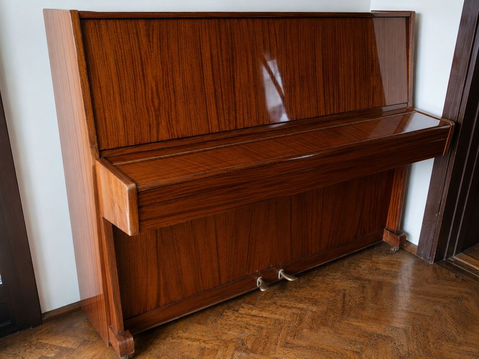 Pianino Ukraina 1987 + oryginalny stołek