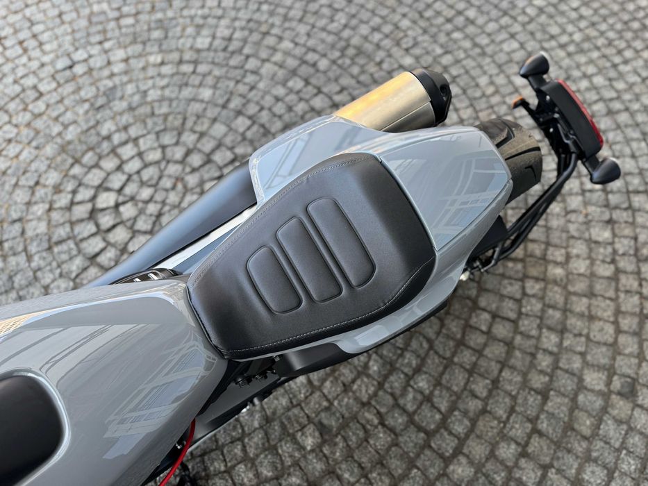 2026 Harley-Davidson Sportster S колір Dark Billiard Gray