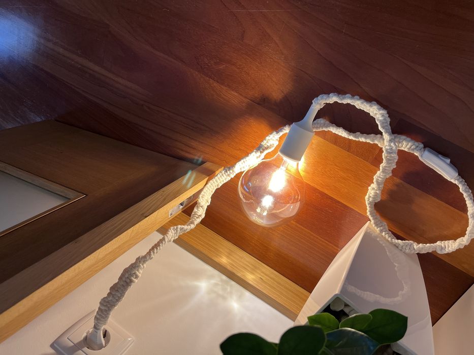 Candeeiro com fio em Macramé