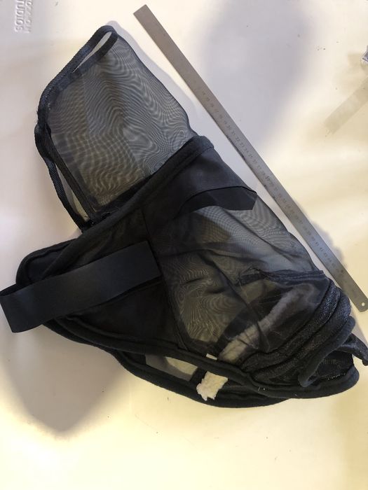 Маска від мух для коня + щітка-масажер