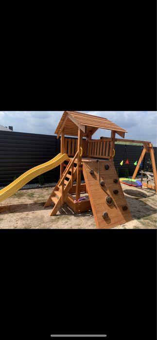 Дитячий майданчик, гірка, качеля