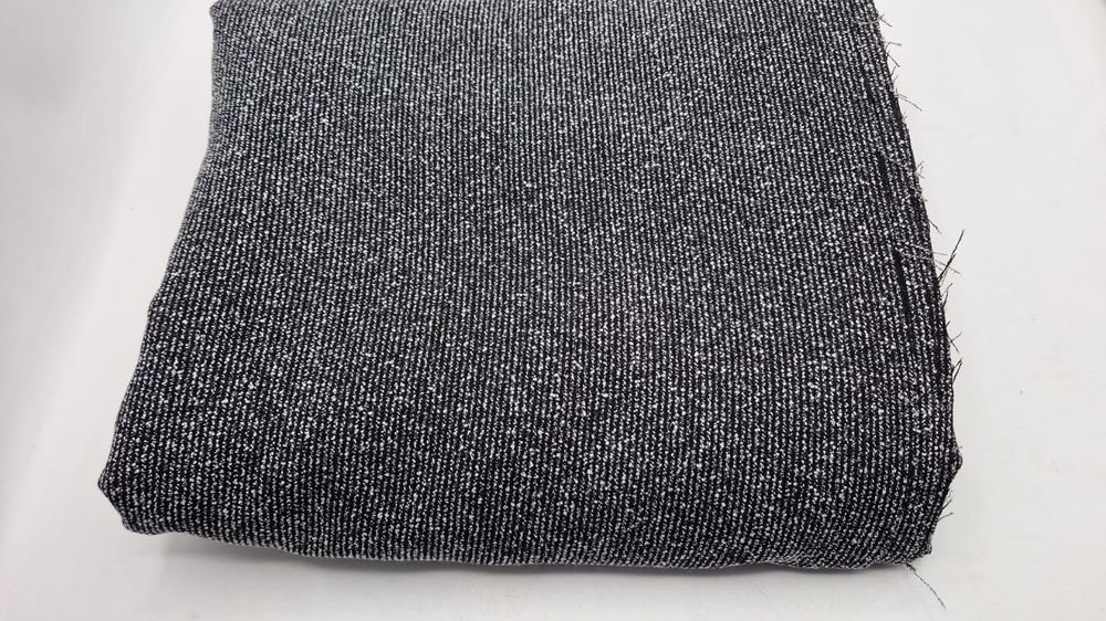 Tkanina kupon 3,20 m.x 150 cm.
