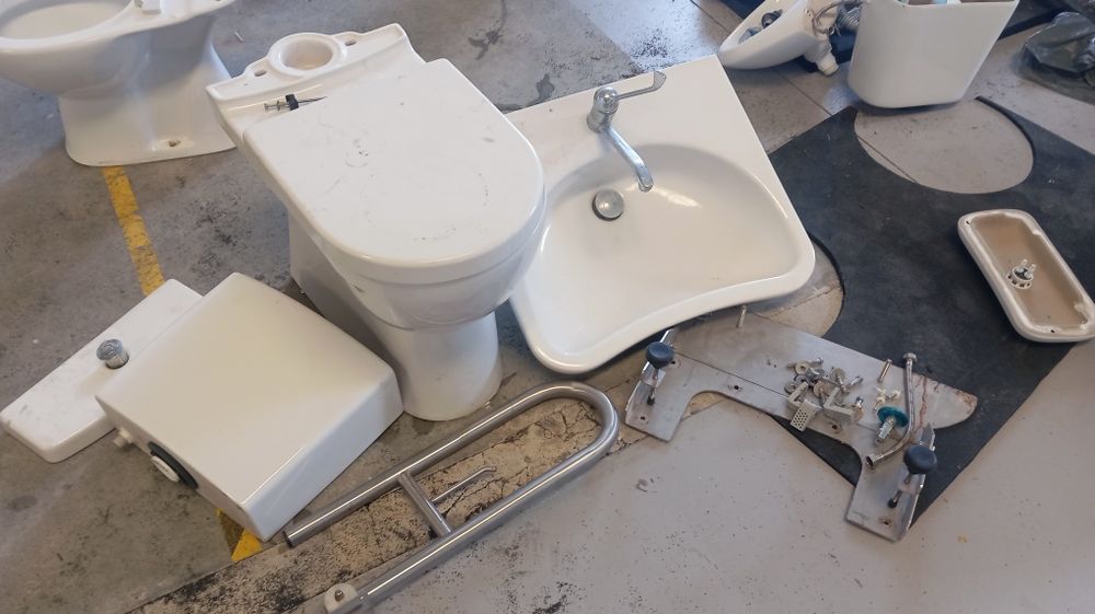 WC conjunto completo Necessidades especiais