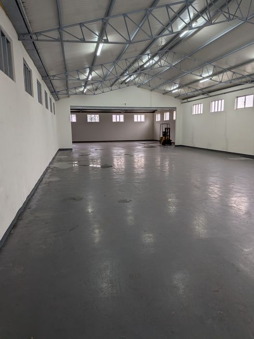 Vendo armazém com bons acessos