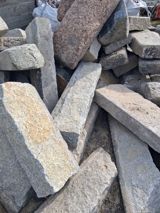 Granit odpadowy.