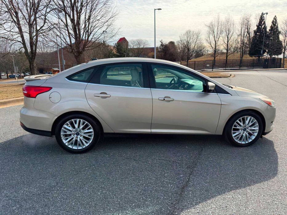 Ford Focus Titanium      2018