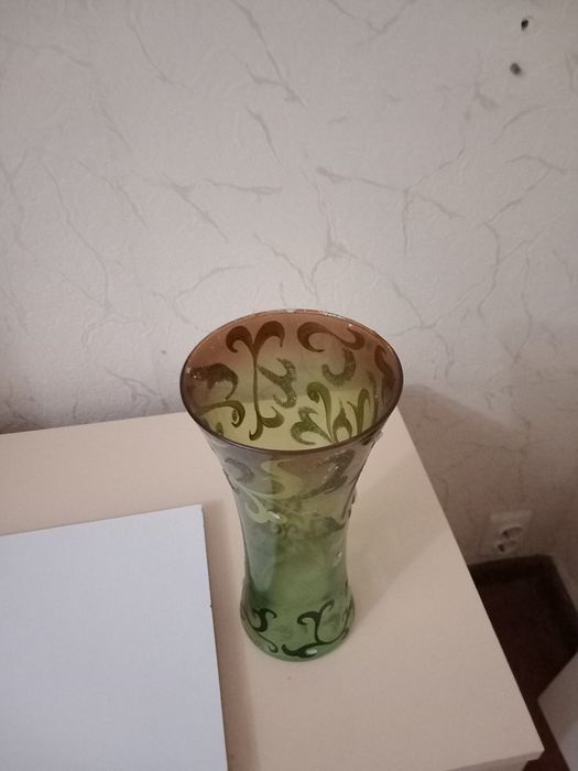 Ваза скляна з декором