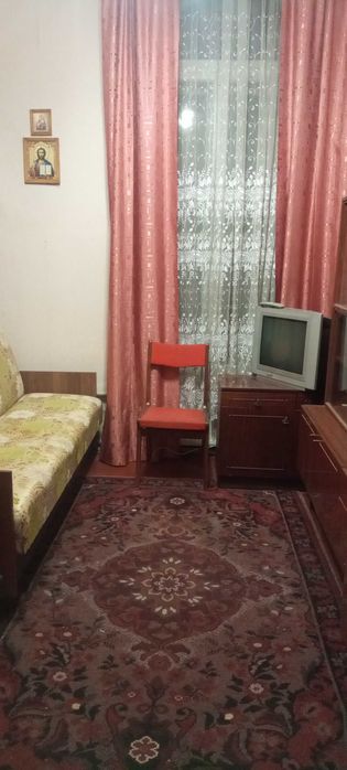 Продам 2 комнаты  на Хтз (404794)