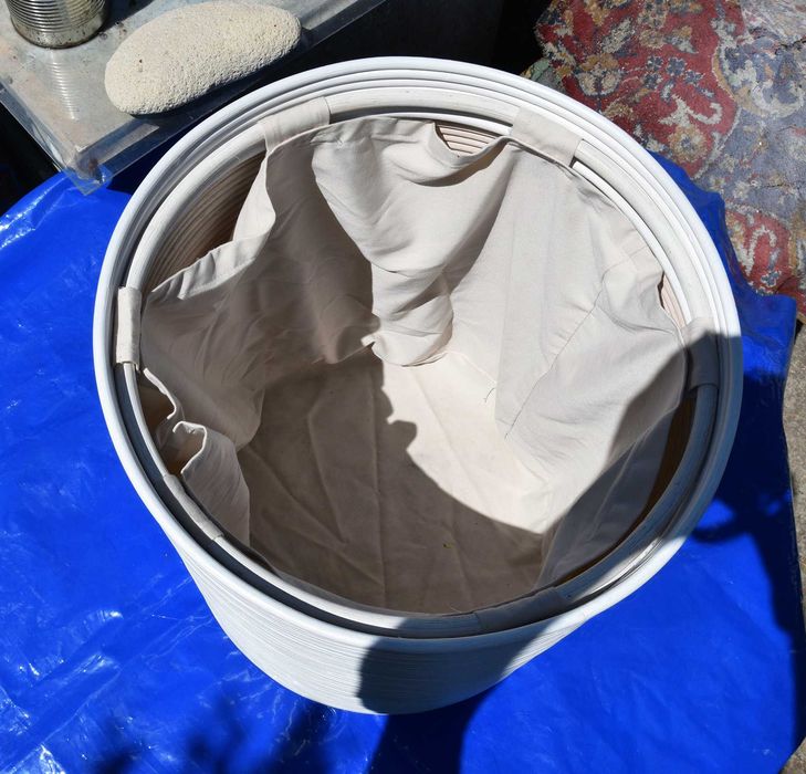Cesto de Roupa Madeira Enrolada