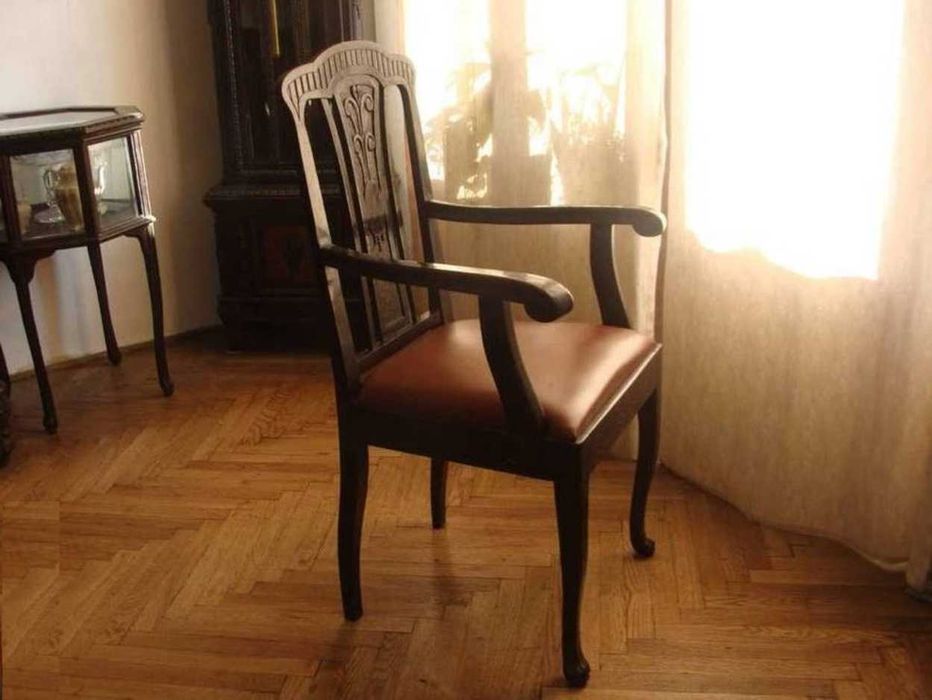 Komplet antycznych mebli
