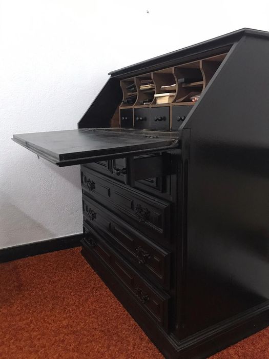Móvel escrevaninha em madeira maciça preta