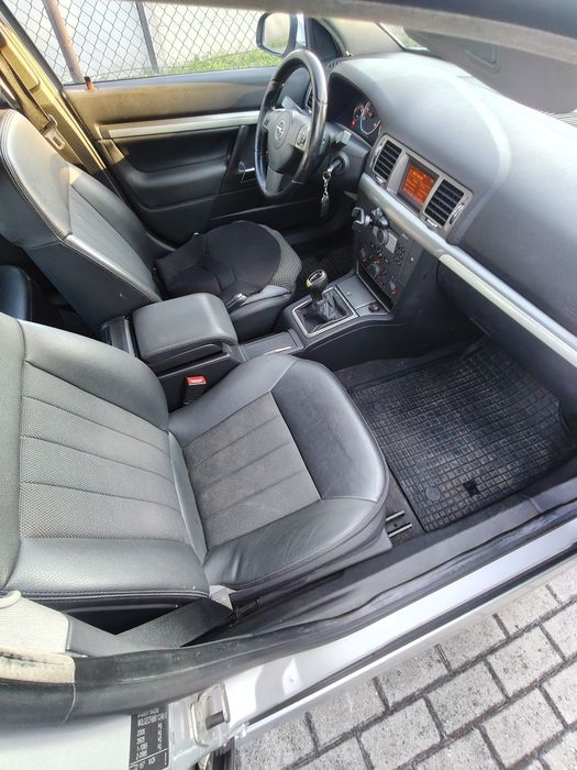 Opel Vectra C 1.9 cdti 150KM