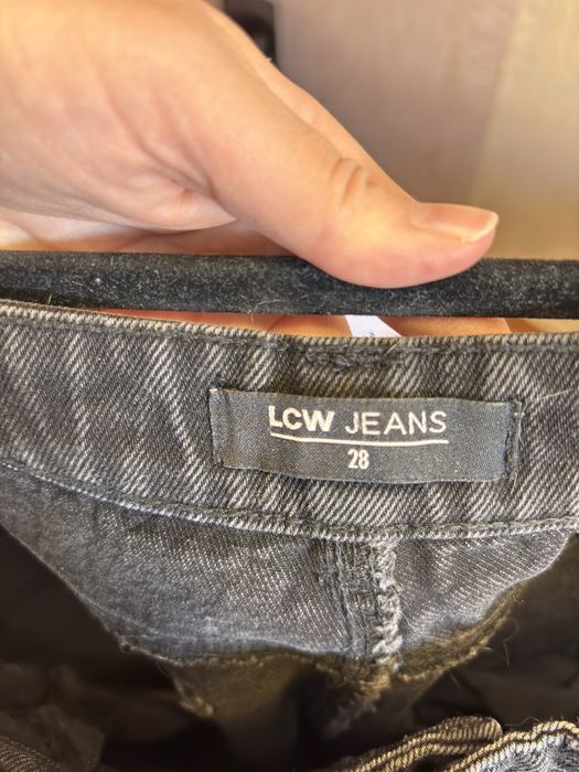 Джинси LCW Jeans з високою посадкою (Розмір 28 / M)