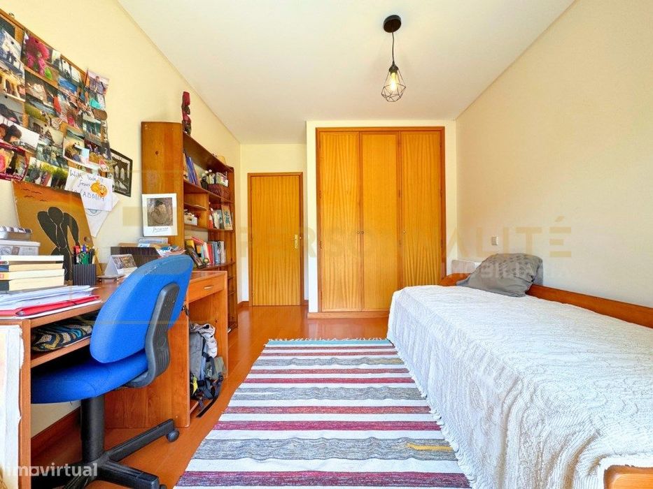 Apt. T2 Centro | Varanda | Lugar de garagem
