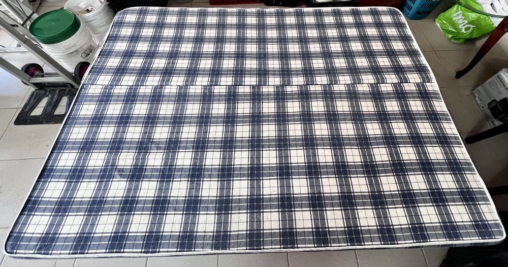 Sofa cama em bom estado