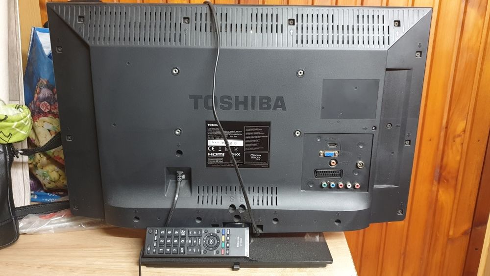 Telewizor TOSHIBA EL26933G pilot kabel
