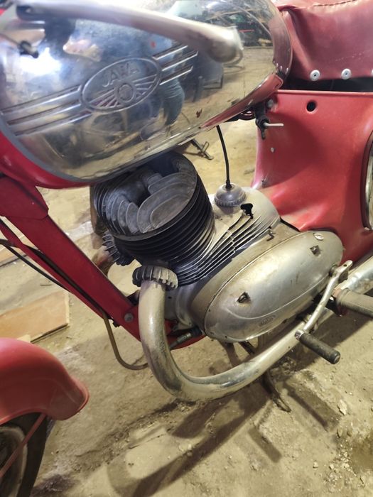 Jawa  1960 r. 353  Kiwaczka