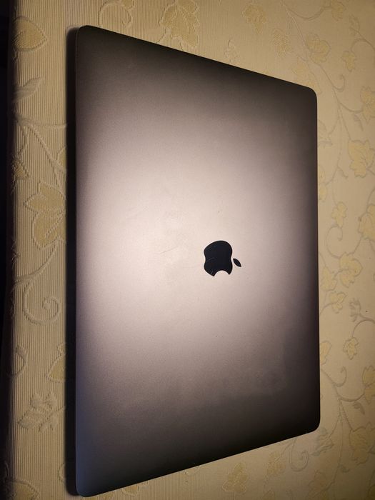 MacBook pro 15 a1707  16ram 512ssd