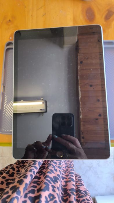 iPad 9th Generation, Like New64738953109377122