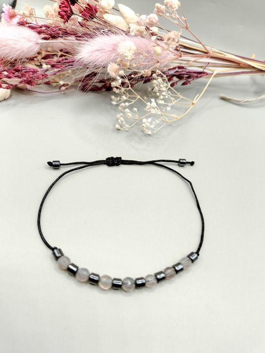 Bransoletka na sznurku z kamieni naturalnych