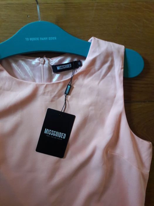 Missguided nowa, zgrabna sukienka minimalistyczna r L/40/12