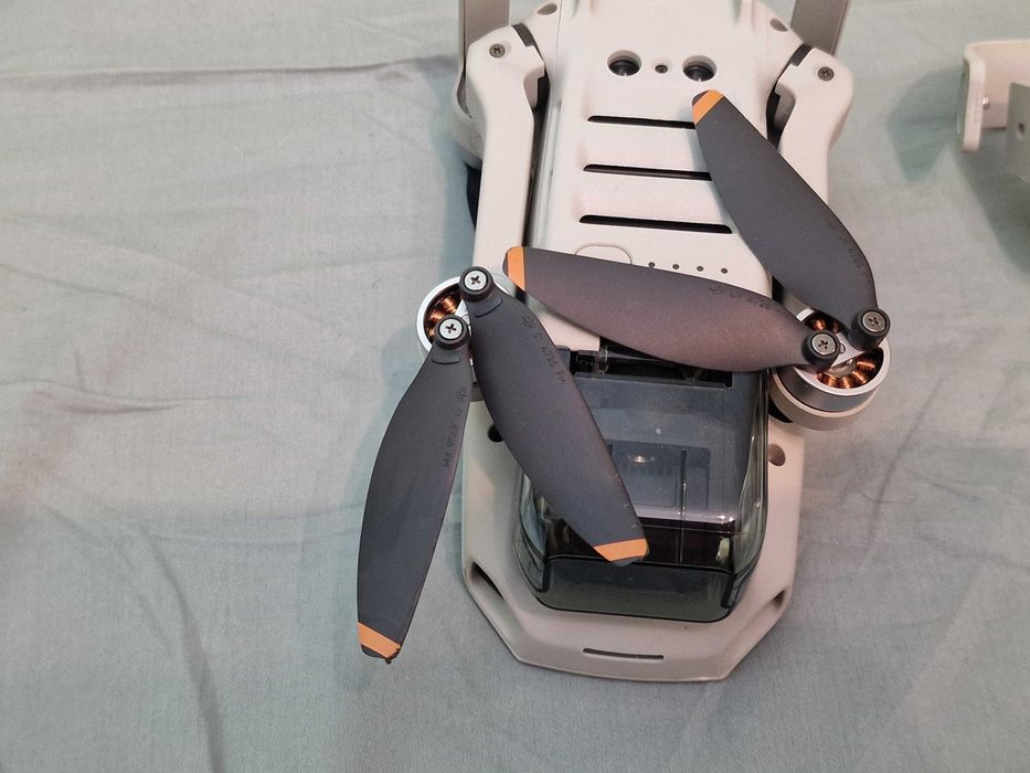 Dron dji mini 2 fly more combo