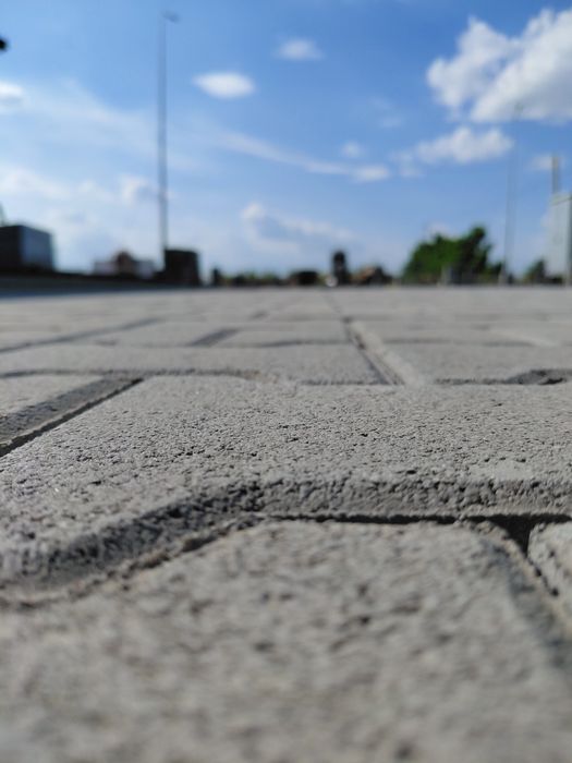 Укладання броківки преміум якості.