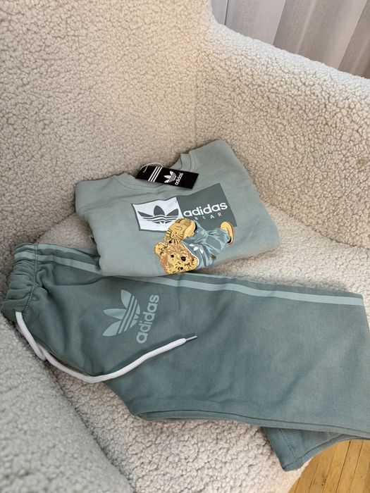 Спортивний комтюм adidas 5-6 р