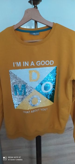 Bluza z aplikacją cekinowa