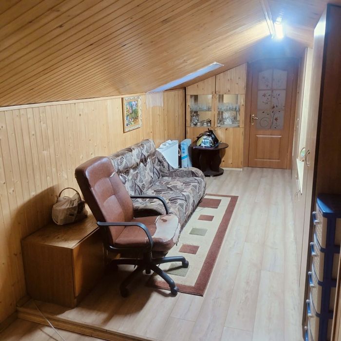 Здаєтся дві кімнати