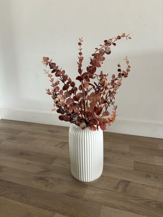 Vaso com planta artificial