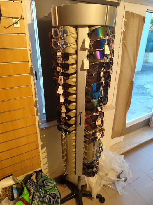 Expositor de óculos carrinho