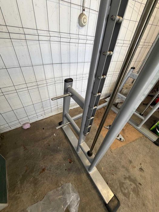Máquina de Musculação Nessfit Profissional – Estrutura Sem Pesos