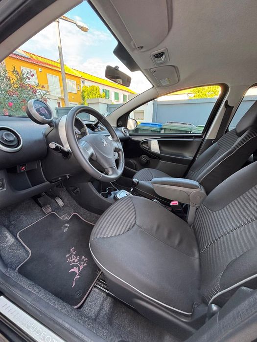 Carro Peugeot 107