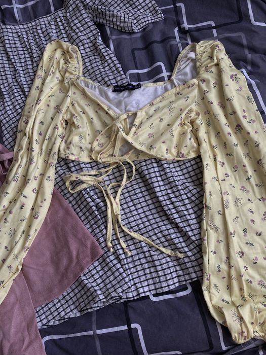 Віддам речі за 200 грн